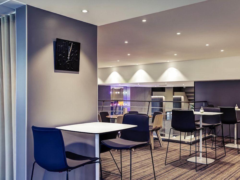 MERCURE LYON CHARBONNIERES 37/50