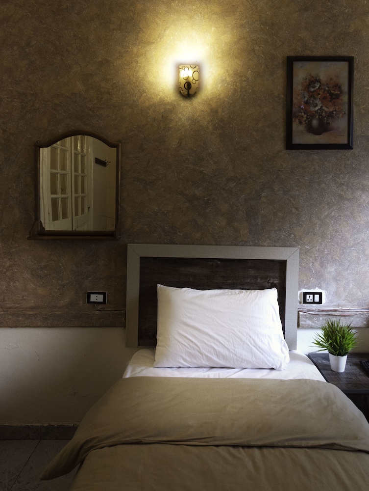 The Australian Hostel 34/62