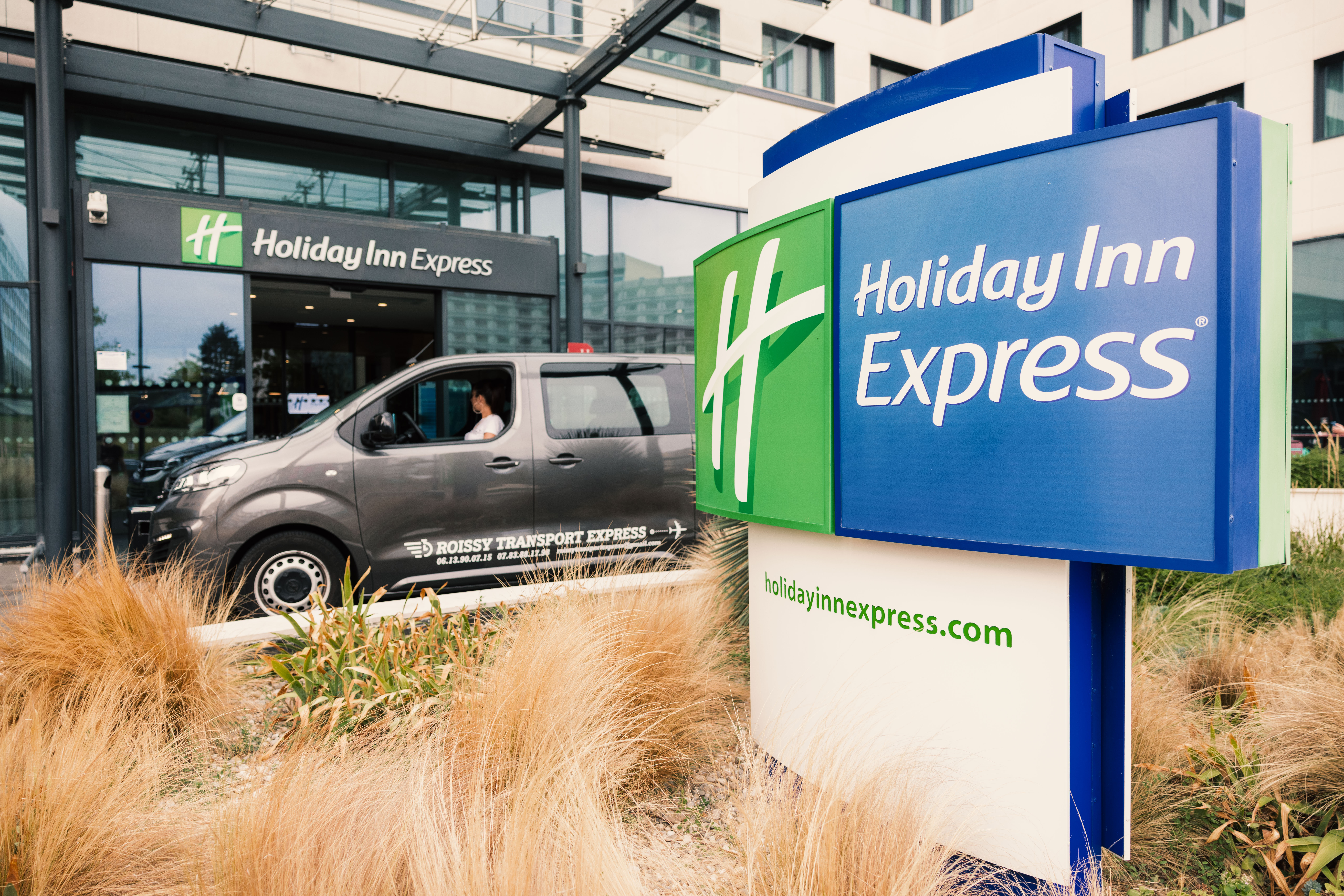 HOLIDAY INN EXPRESS PARIS - CDG AIRPORT 67/70