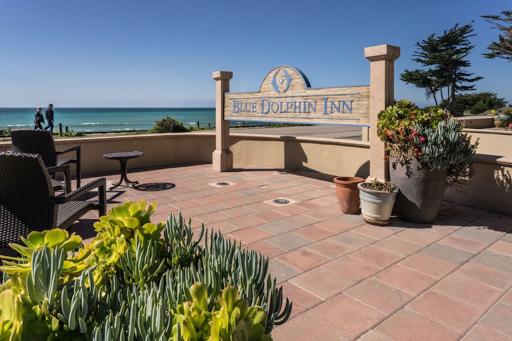 Blue Dolphin Inn 2/32
