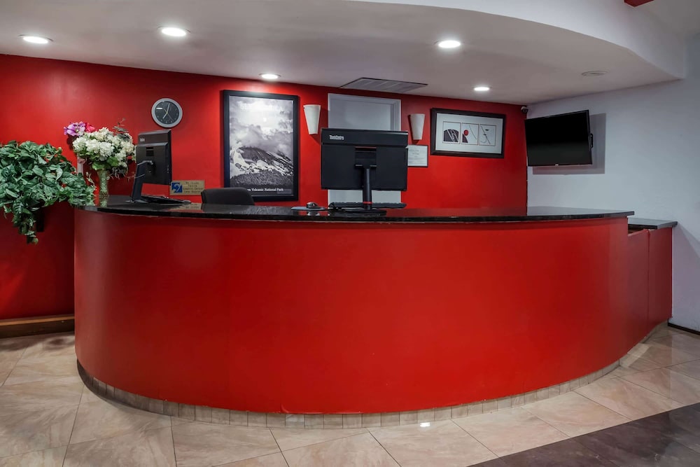 Travelodge by Wyndham Red Bluff South of Redding 8/65