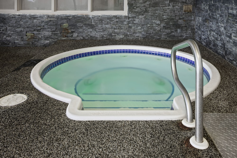 Home Inn and Suites Regina Airport 37/68