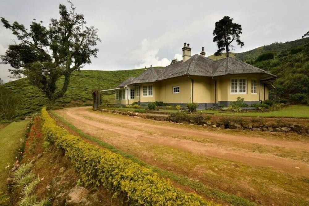 Ama Stays & Trails Tea Estate Bungalows, Munnar 23/31