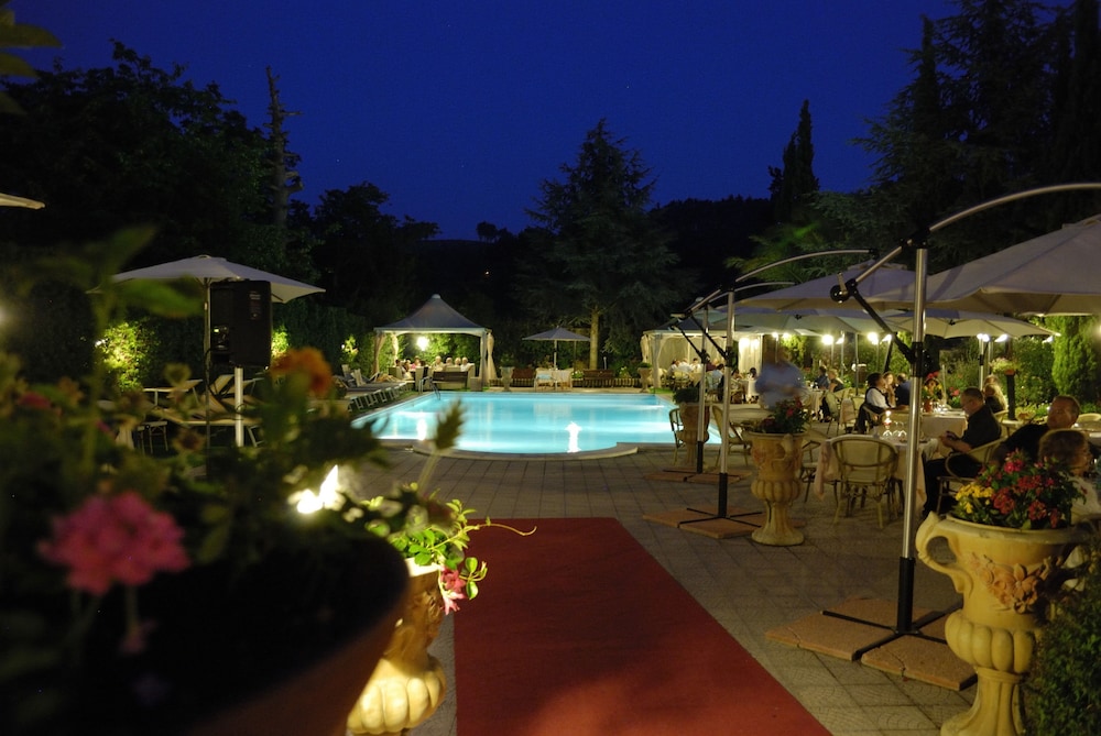 Caserta Antica Hotel 64/66
