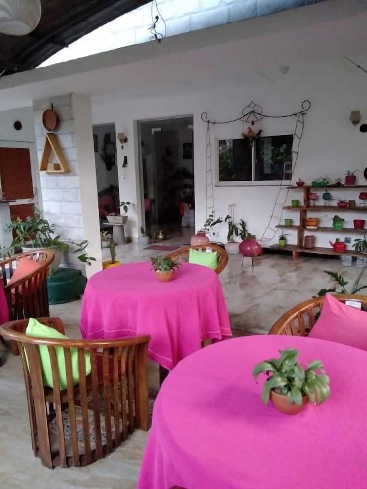 Rock Cascade Home Stay 37/50