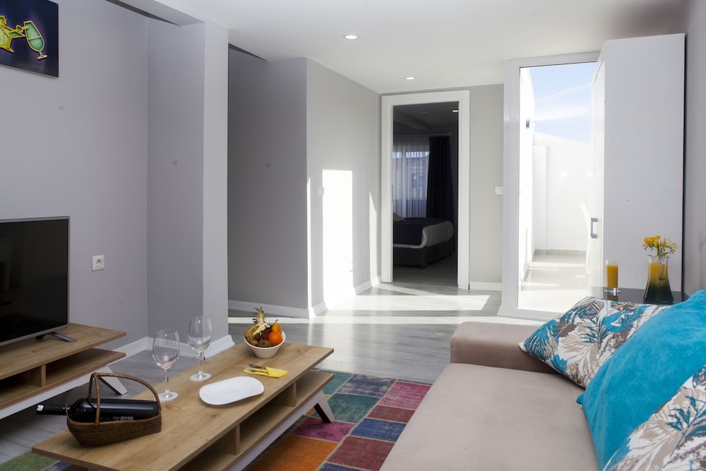 Let Stay Boutique Hotel Antalya 56/68