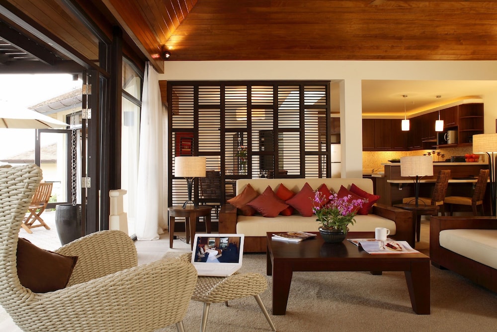Indochine Resort Villas 60/85