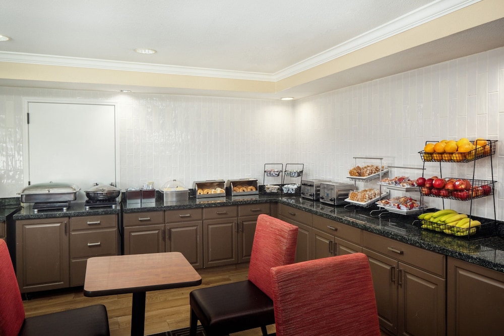 Towneplace Suites By Marriott Springfield 26/37