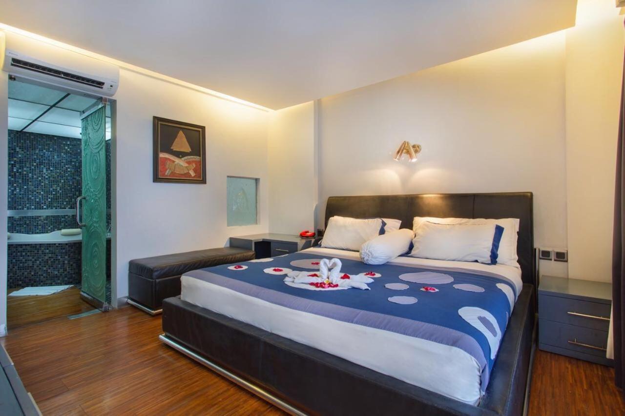 Sejuk Suites 8/36