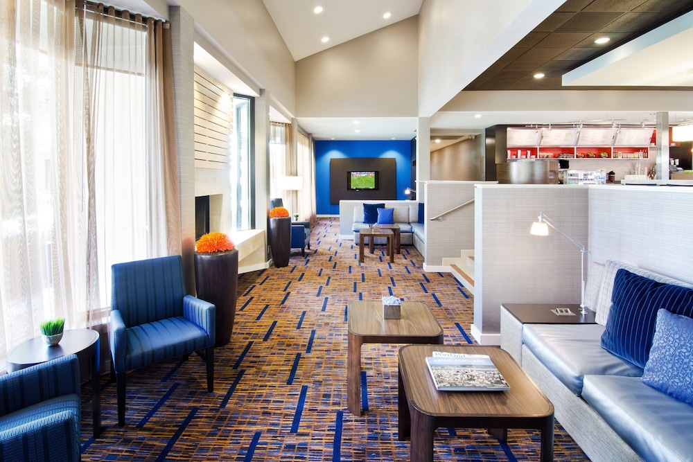 Courtyard By Marriott Portland Beaverton 15/24