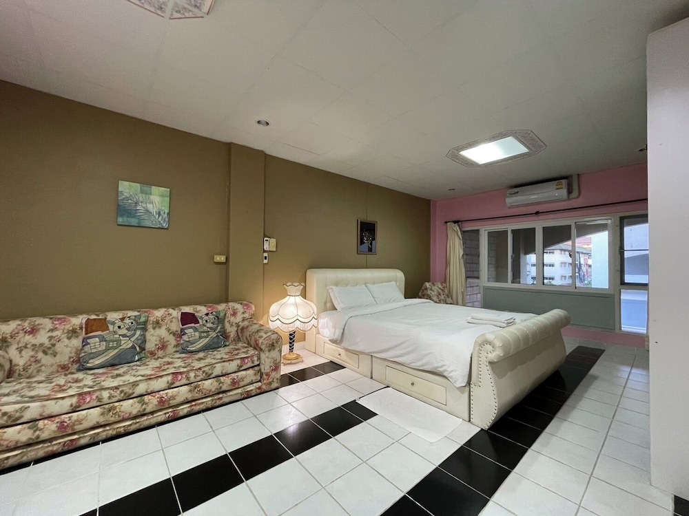 Anna Residence 11/45