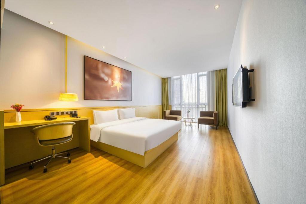 IU Hotel (Suzhou Dushu Lake Moon Bay Metro Station) 23/54