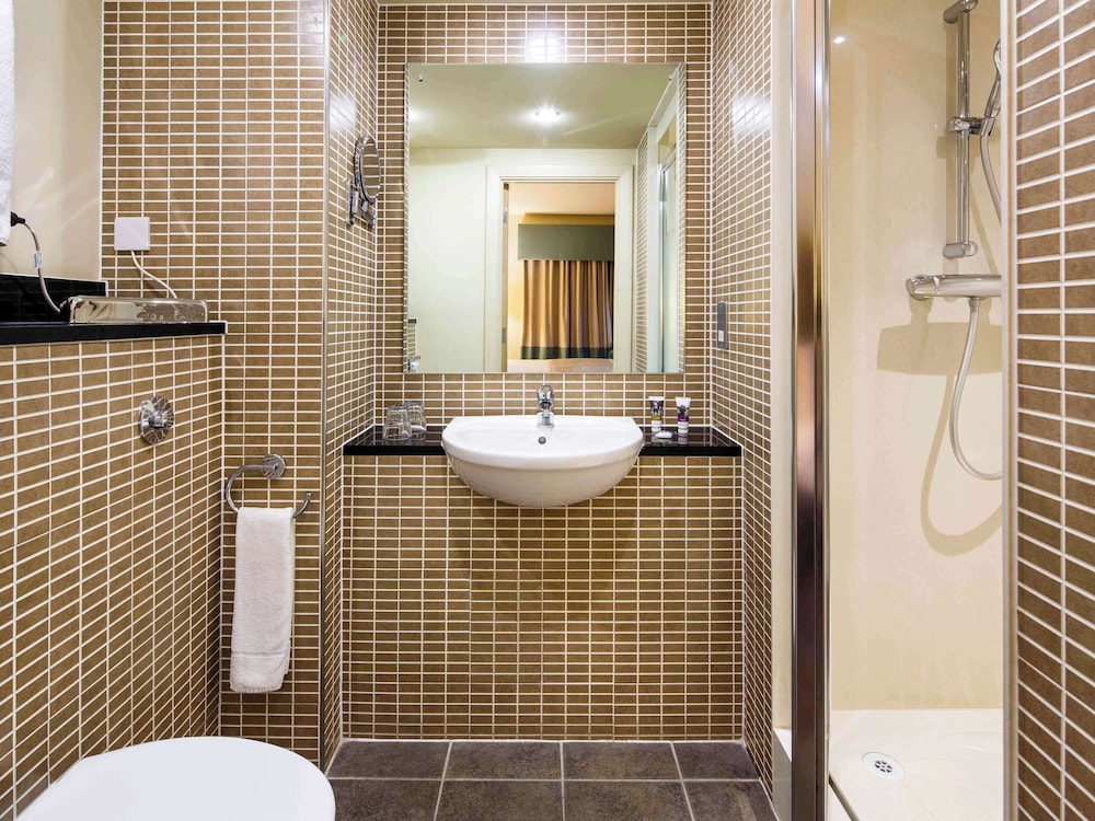 MERCURE SHEFFIELD PARKWAY 50/50
