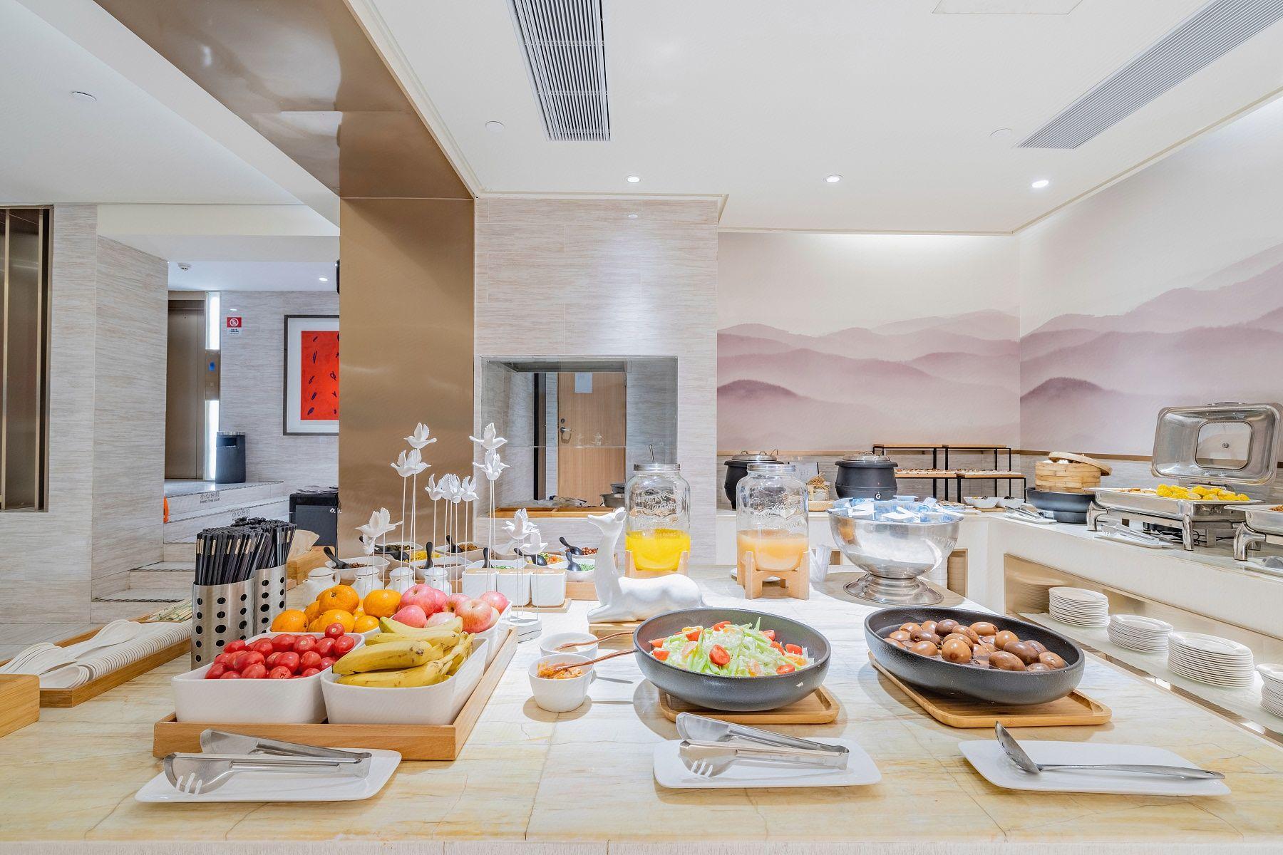 Ji Hotel (Ji'nan Baotu Spring) 29/42