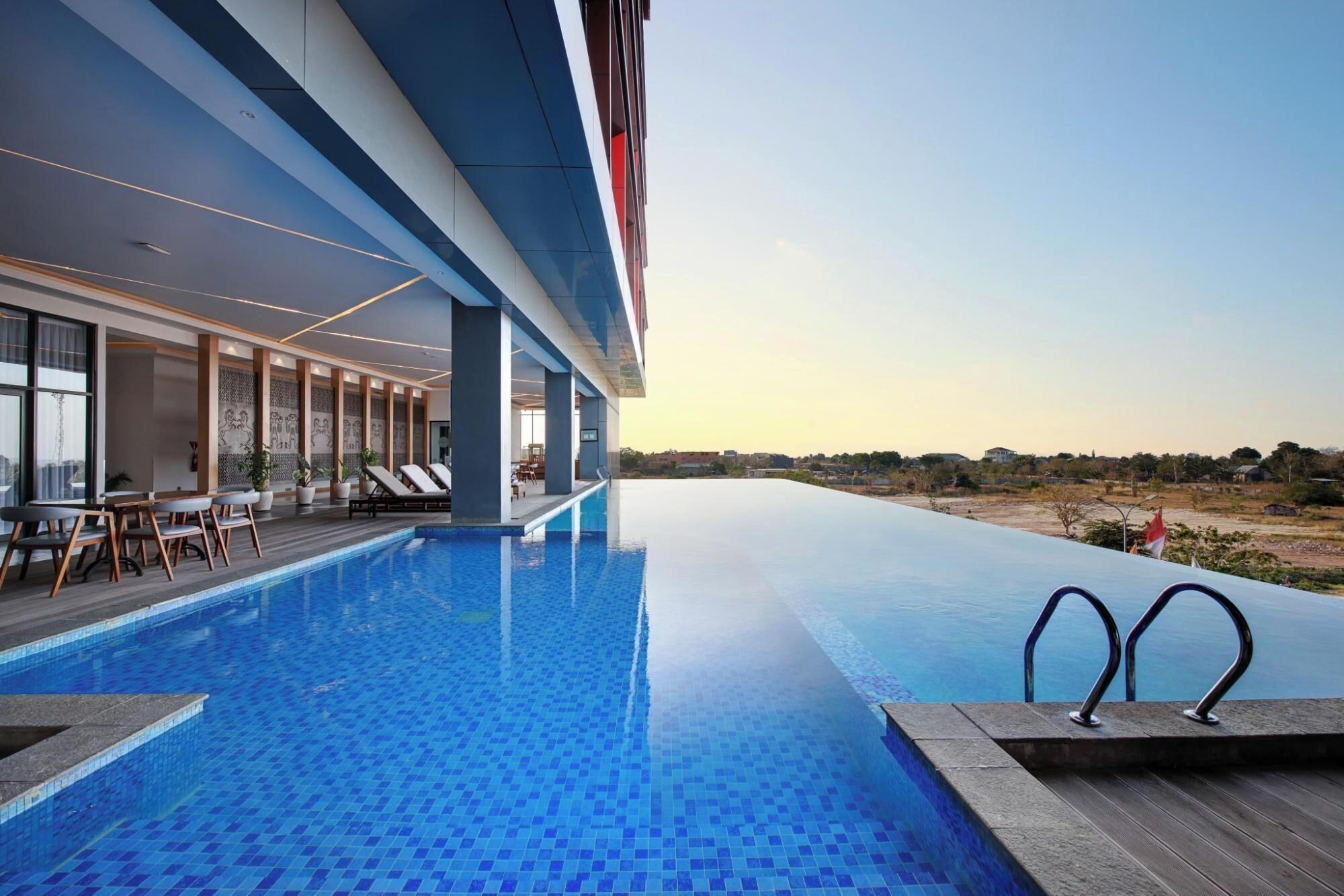 Harper Hotel Kupang 17/24
