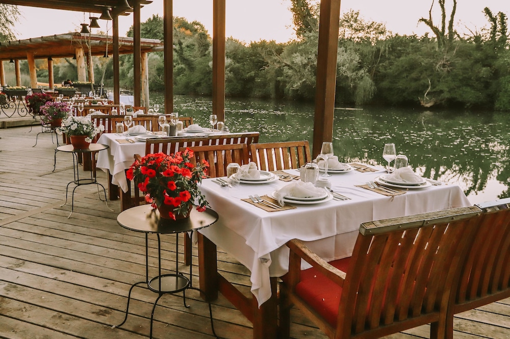 WINEPORT LODGE AGVA 68/84