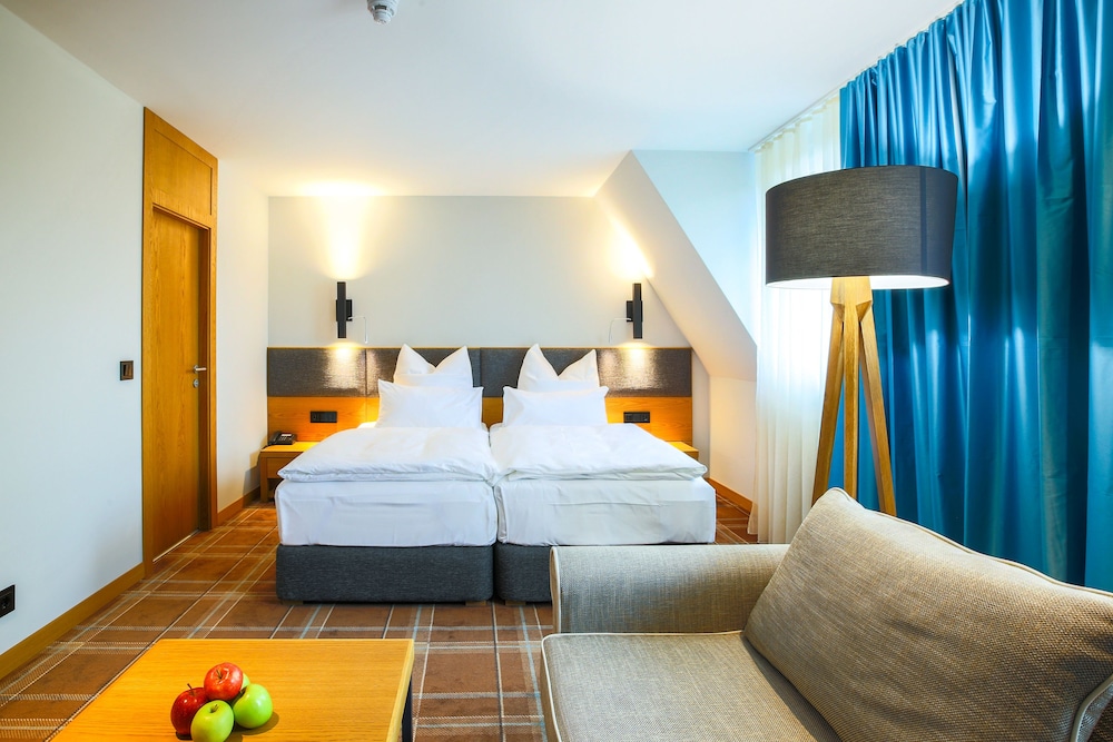 Grand Hotel Suhl 12/50