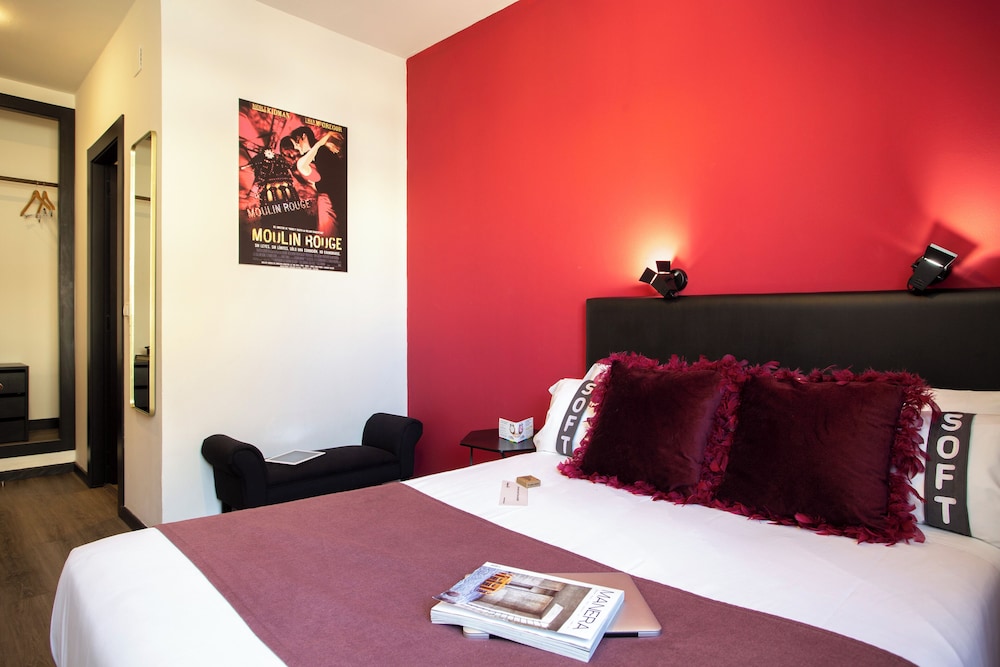 STANDARD, DOUBLE BED