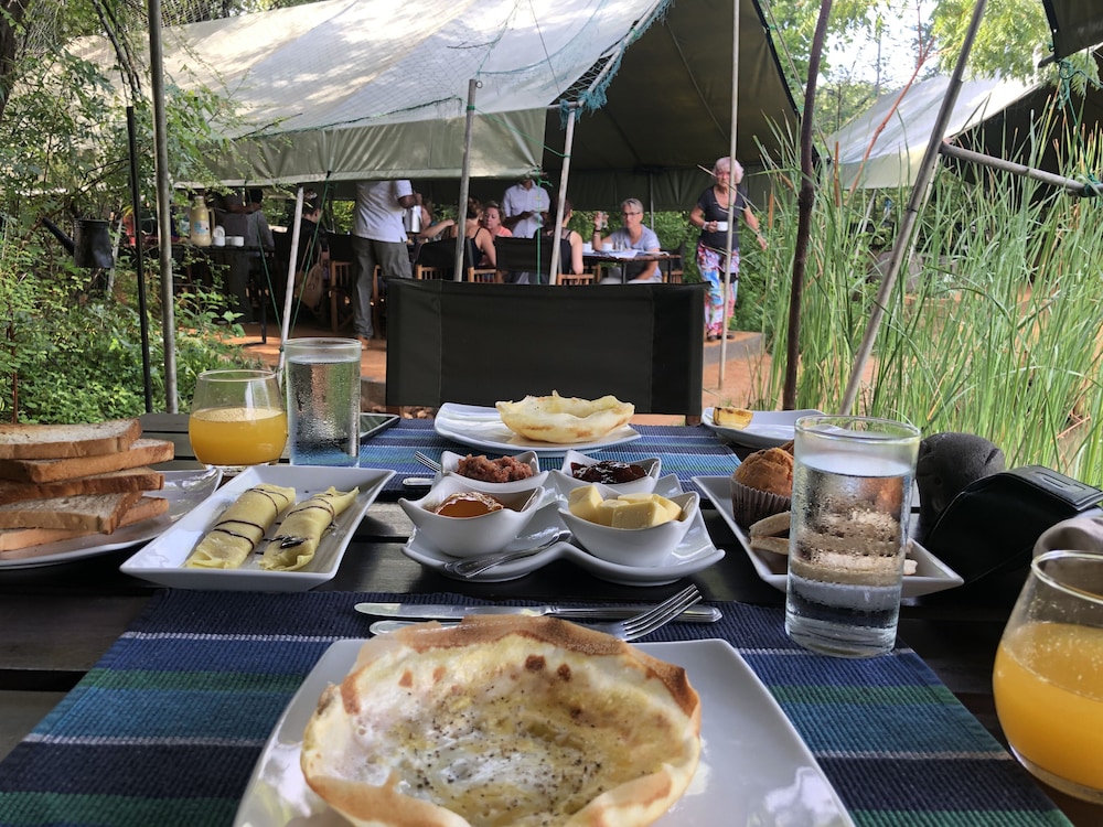 Mahoora Tented Safari Camp - Yala 35/50
