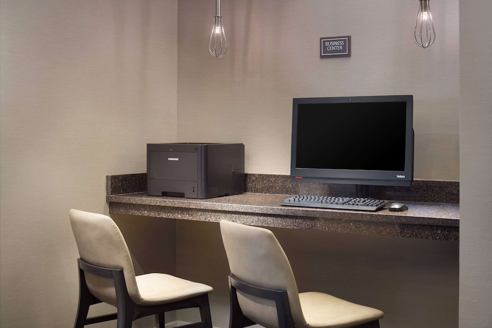 Sonesta ES Suites Raleigh Cary 33/42
