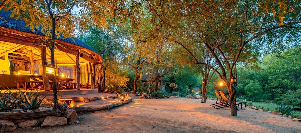 Umlani Bushcamp - Lodge 45/50
