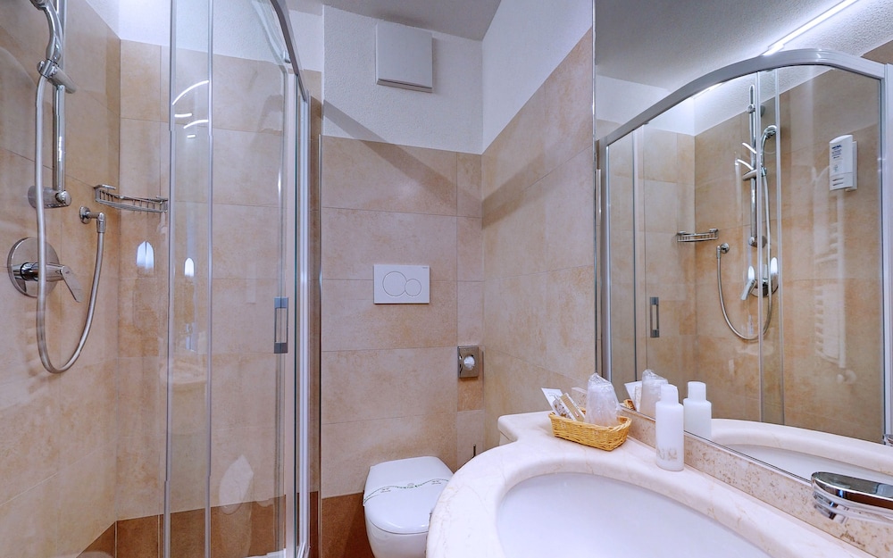 Hotel Madonna Delle Nevi 49/50