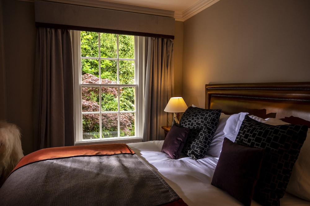 Standard, Queen Bed, Knipoch Hotel 2/3
