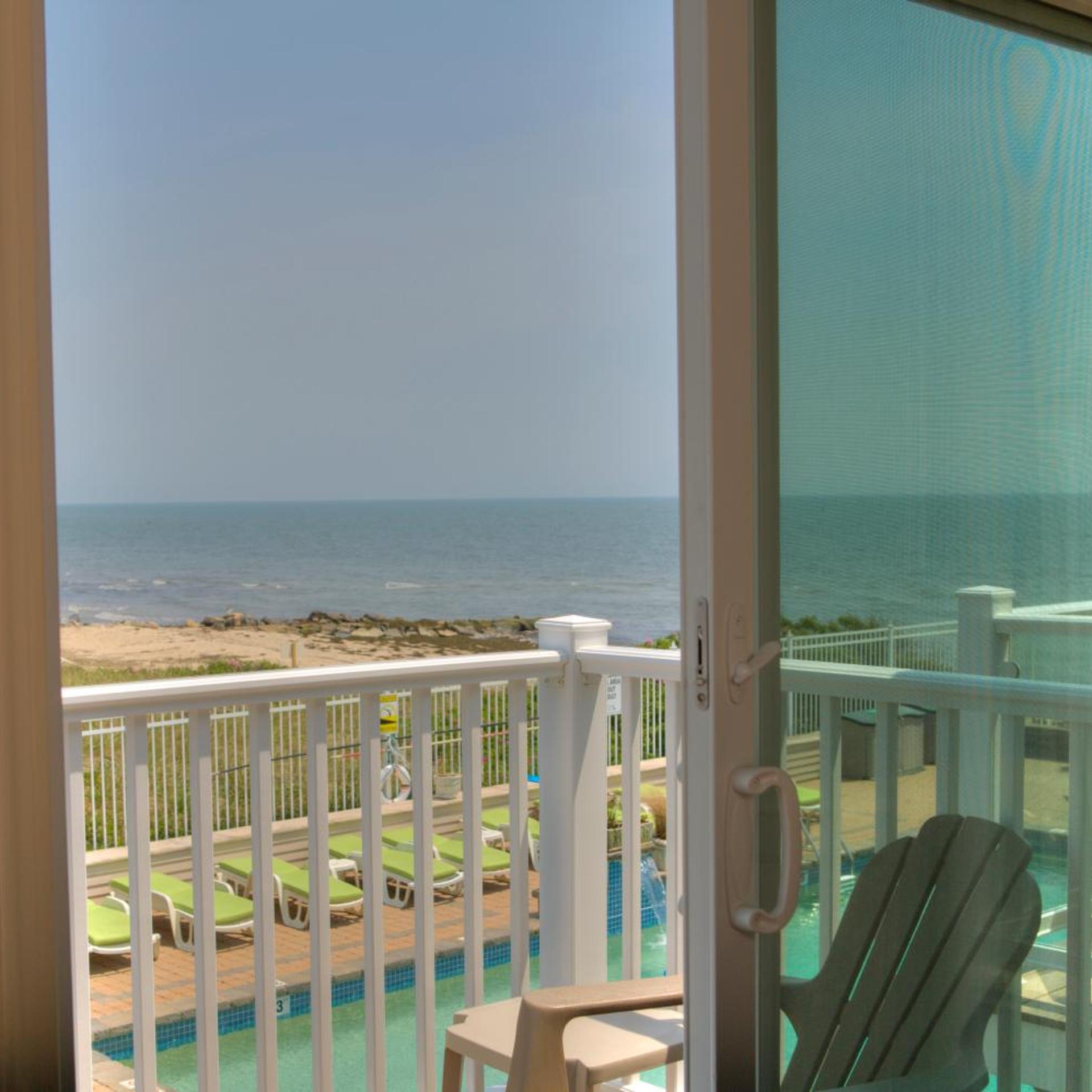 The Corsair & Cross Rip Oceanfront Hotel 44/50