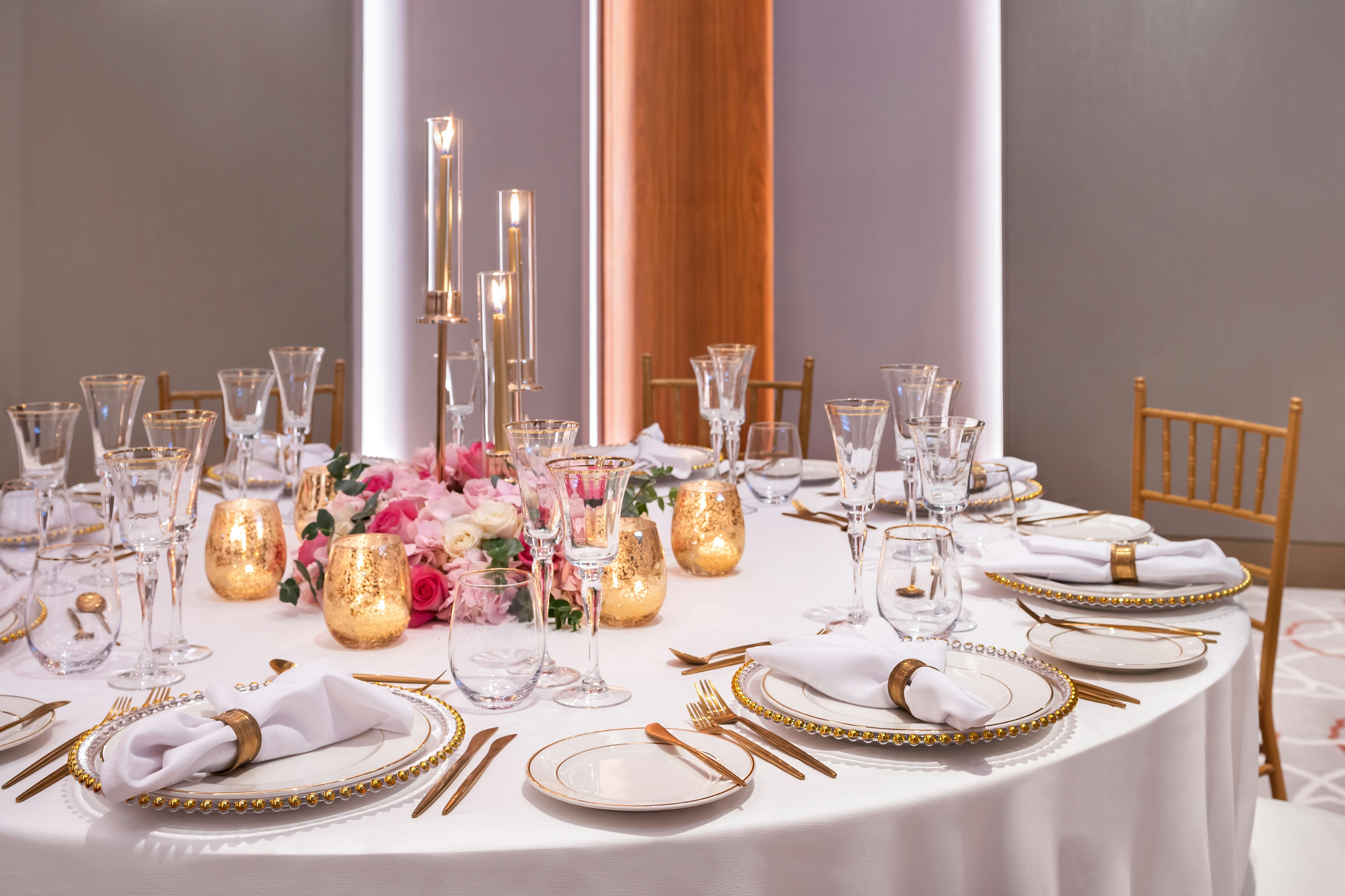 The WB Abu Dhabi, Curio Collection by Hilton 32/50