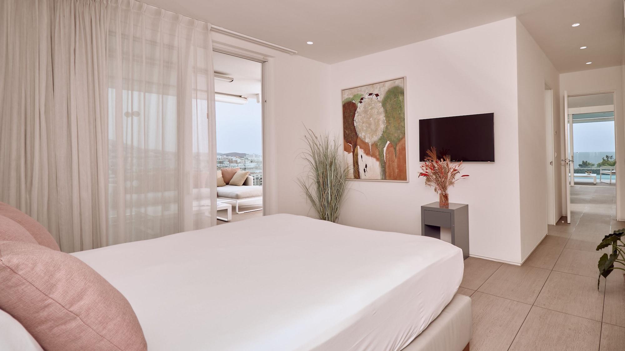 Serenity, 2 Bedrooms, Luxury, Suite, Sea View, Private Pool
