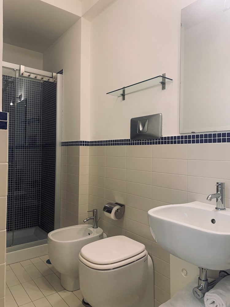 Napoliday Bed & Breakfast Residence 64/66