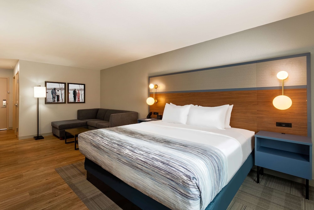 Business, King Bed
