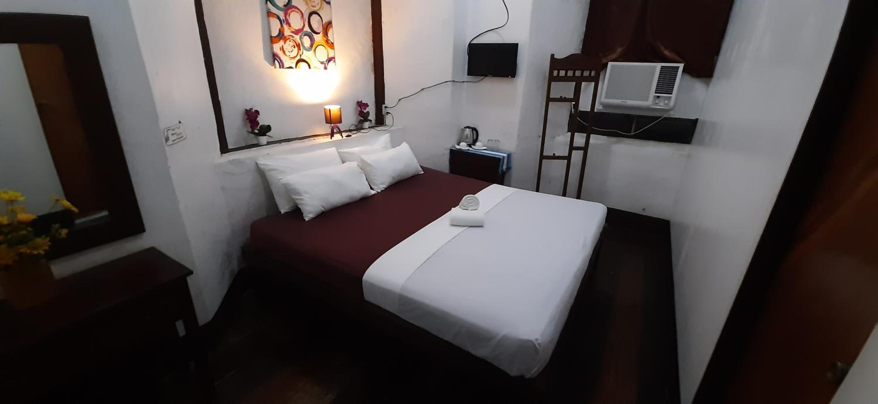 Zen Rooms Calle Crisologo Vigan 13/50