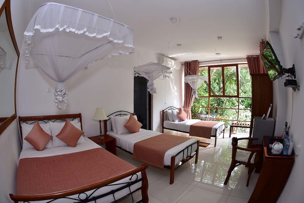 Colombo Villa At Cambridge Place 44/73