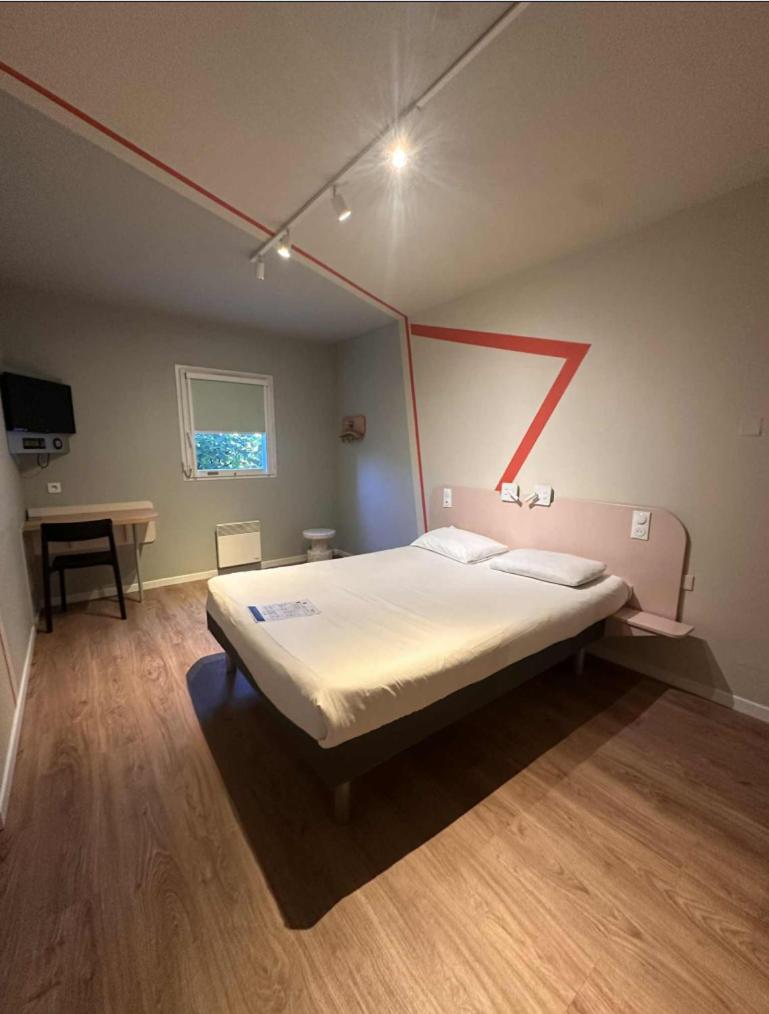 Standard, Single Bed