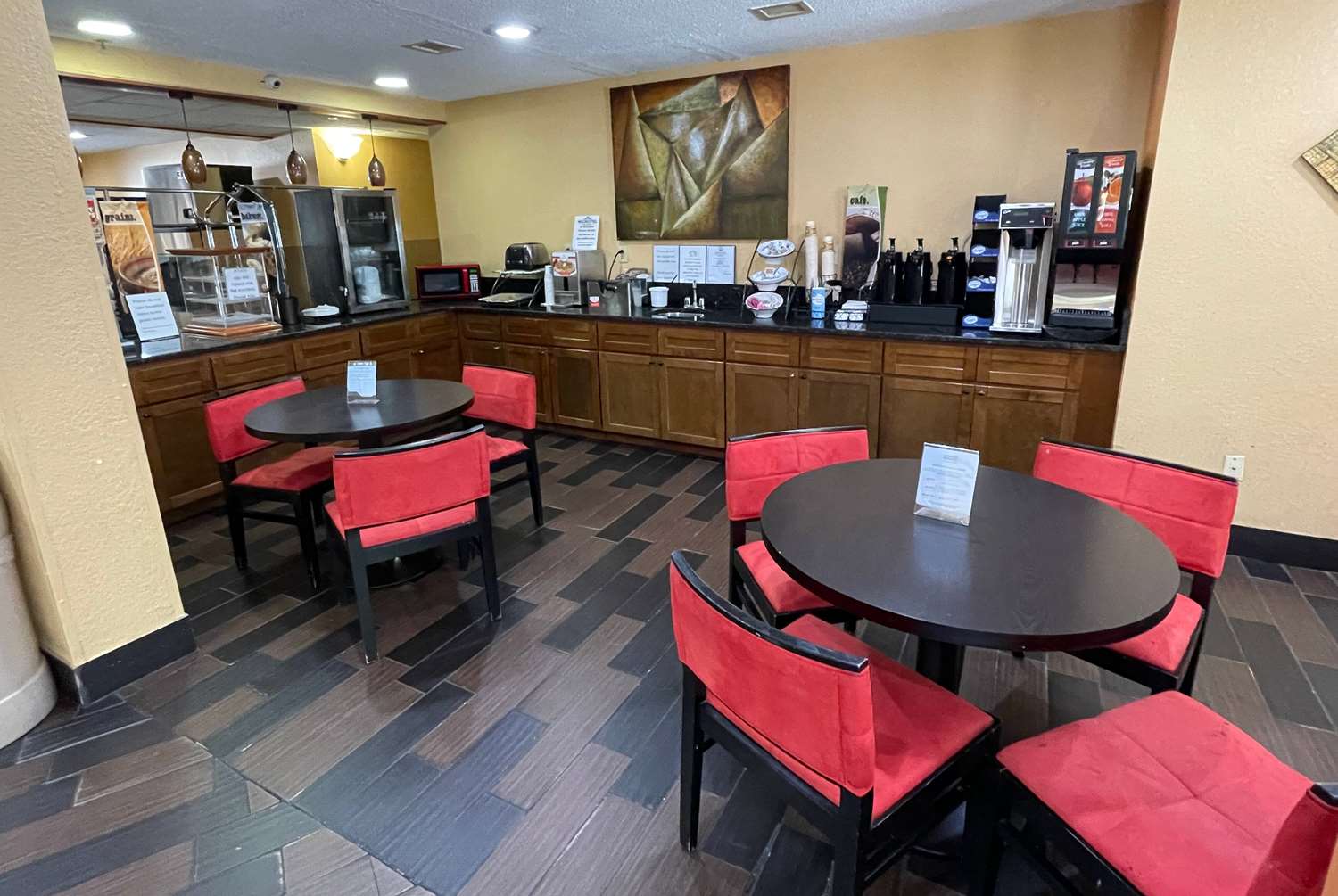 Microtel Inn Suites By Wyndham Newport News Airport 17/26
