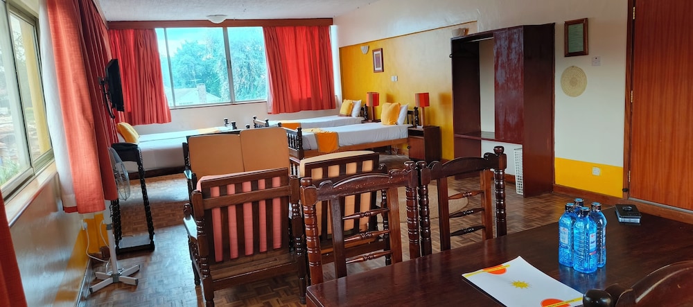 The Kenya Comfort Hotel Suites 70/78