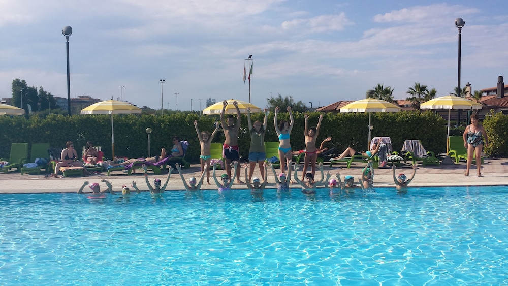 Hotel Sole 7/66