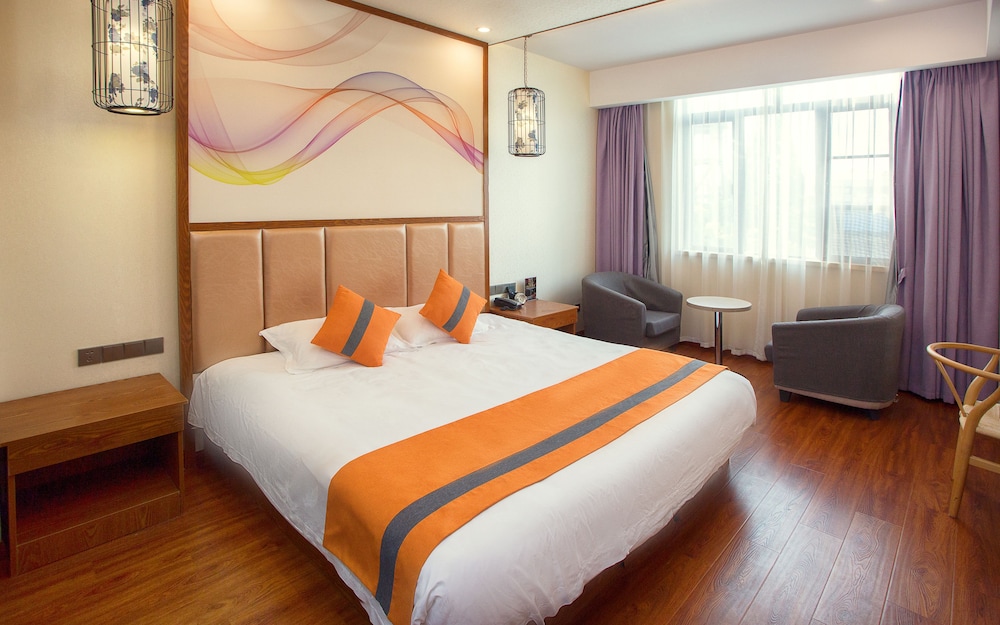 Shanghai Linyin Holiday Hotel 20/71