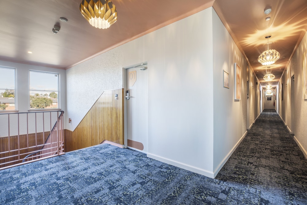 Pritchards Hotel 9/63