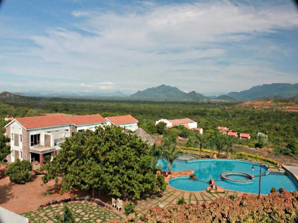 KADAMBAVANAM ETHNIC RESORT 27/42