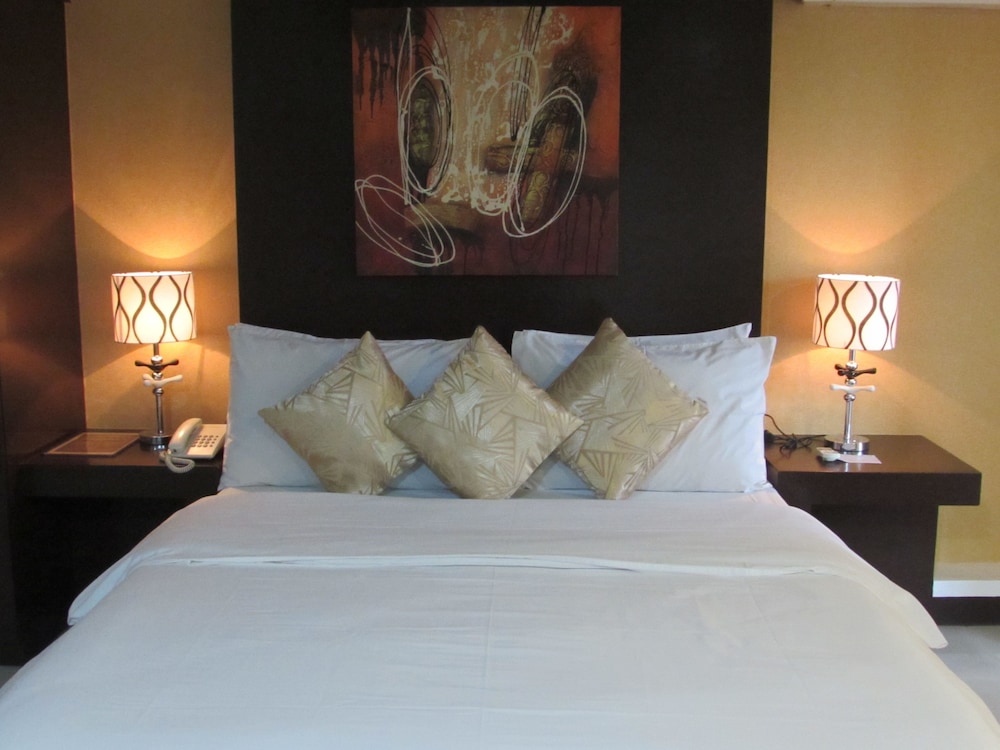 Oyster Plaza Hotel 16/37