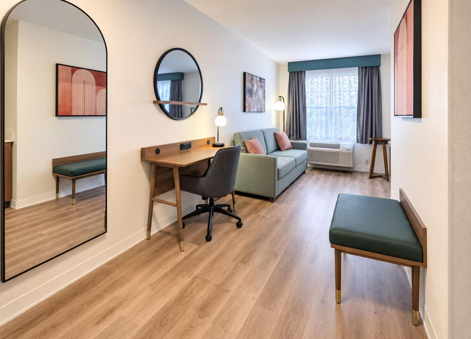 La Quinta Inn & Suites by Wyndham Auburn Hills/Detroit 14/16
