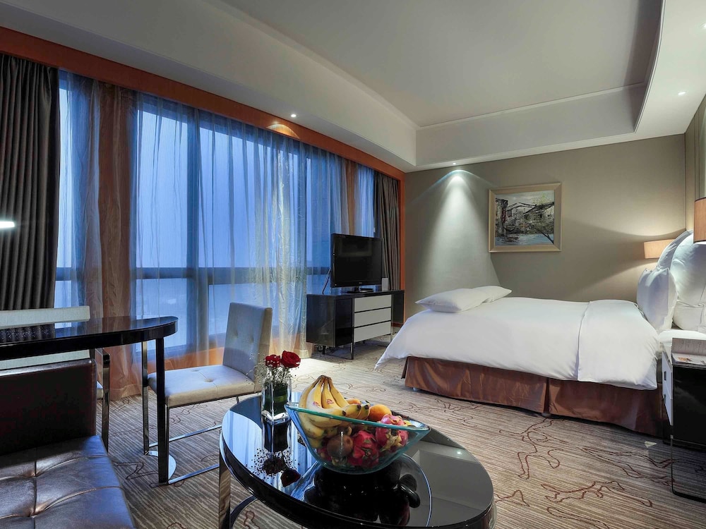 Pullman Anshan Time Square 30/73