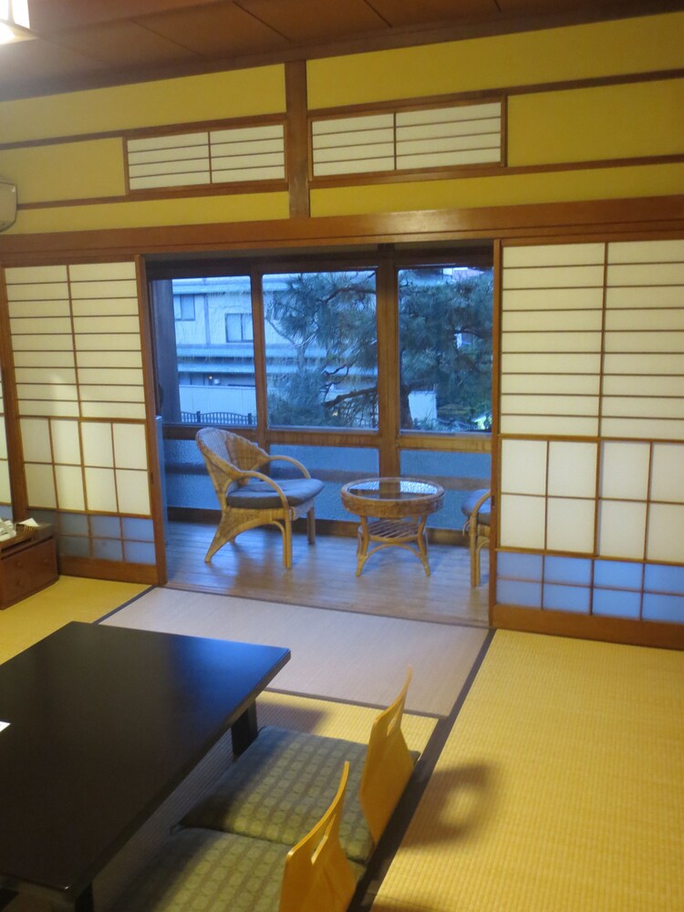 Historical Ryokan Hostel K's House Ito Onsen - Hostel 23/50