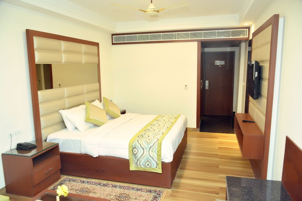 Hotel Ambica 13/40
