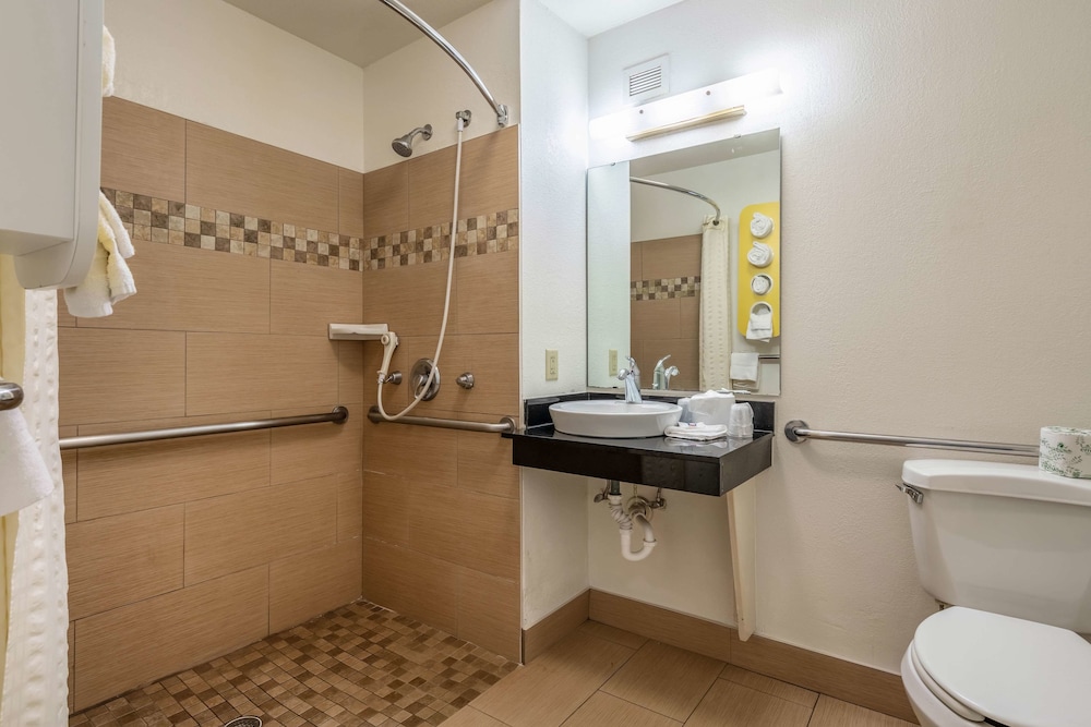 Motel6 Rocky Mount, NC 25/47