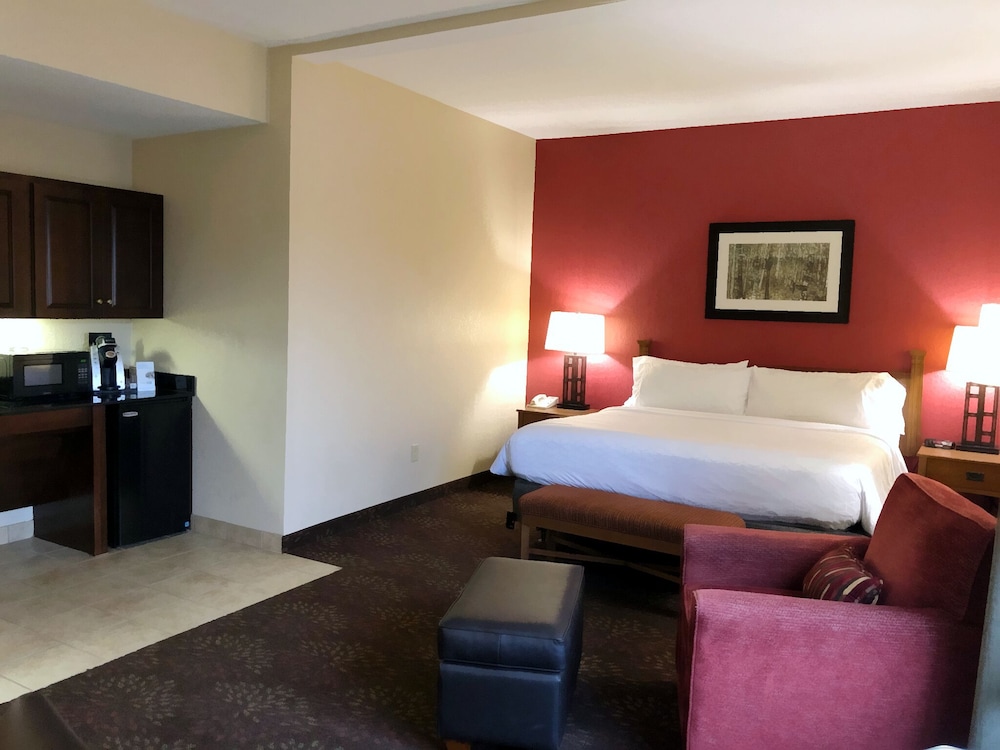 Holiday Inn Express Hocking Hills Logan 21/72