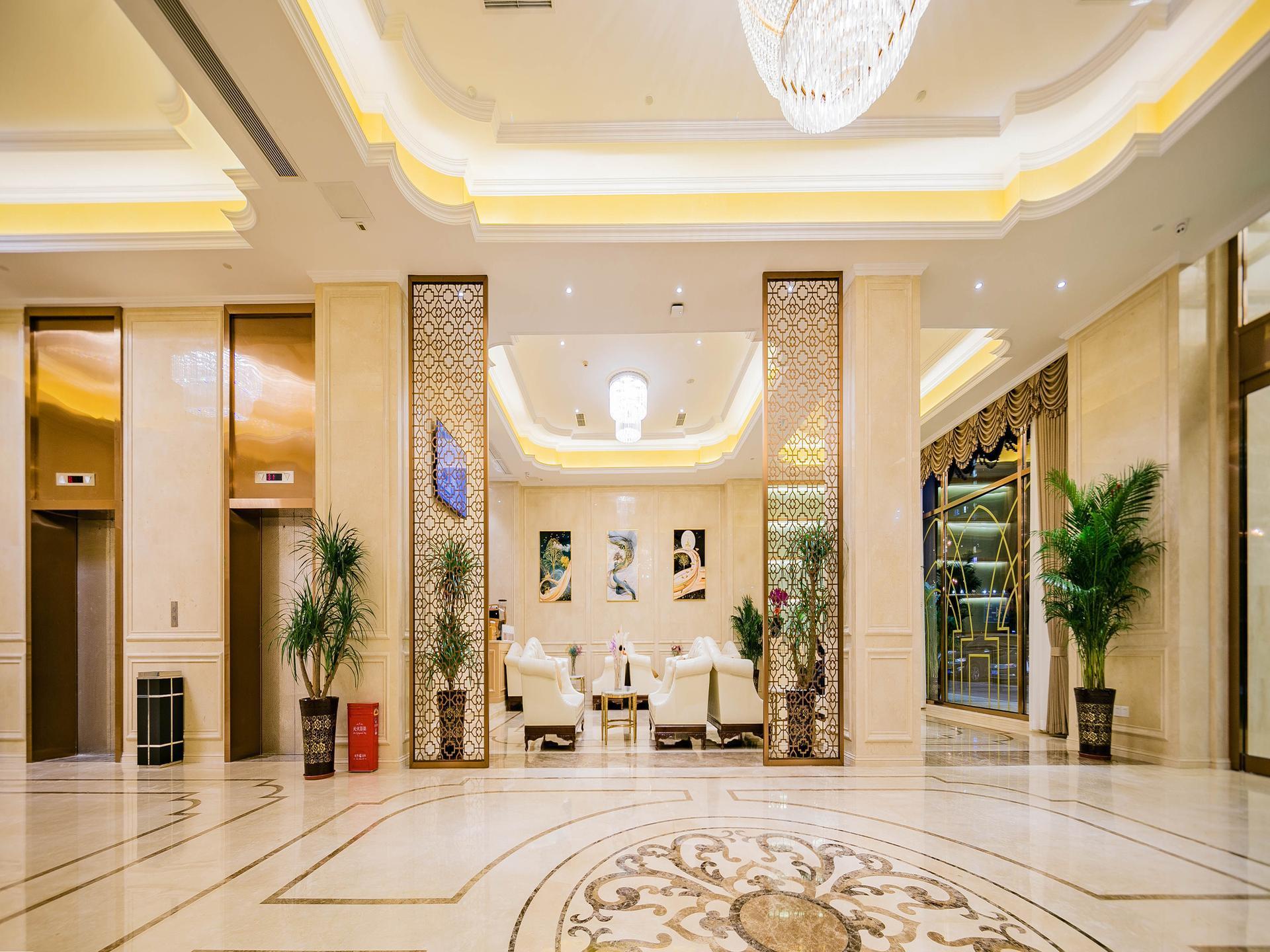 James Joyce Coffetel Chengdu (Huayang Convention and Exhibition Center Haichang Polar Aquarium) 16/42