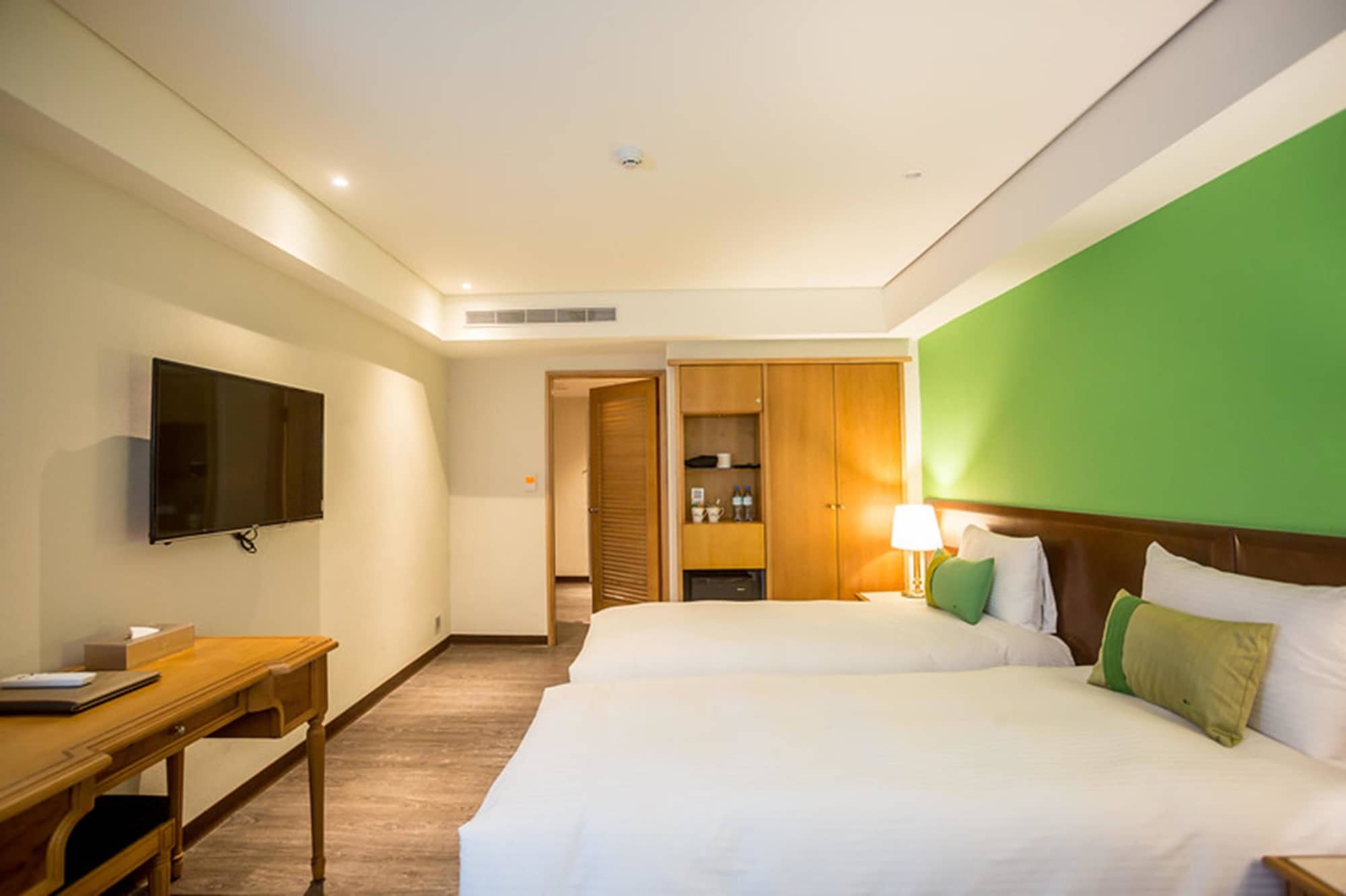 SUPERIOR, TWIN BEDS